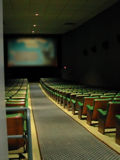 Showcase Cinemas Sterling Heights - Auditorium